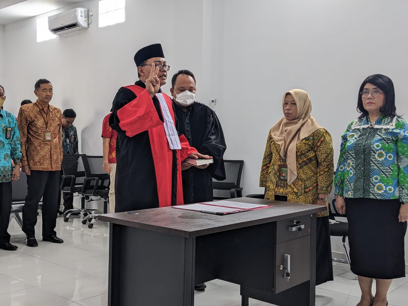 PENGAMBILAN SUMPAH JABATAN DAN PELANTIKAN BAPAK BOKO, S.H., M.H,