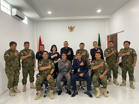 KETUA PENGADILAN  TINGGI KALIMANTAN UTARA BERAUDENSI DENGAN LASKAR PEMUDA ADAT DAYAK