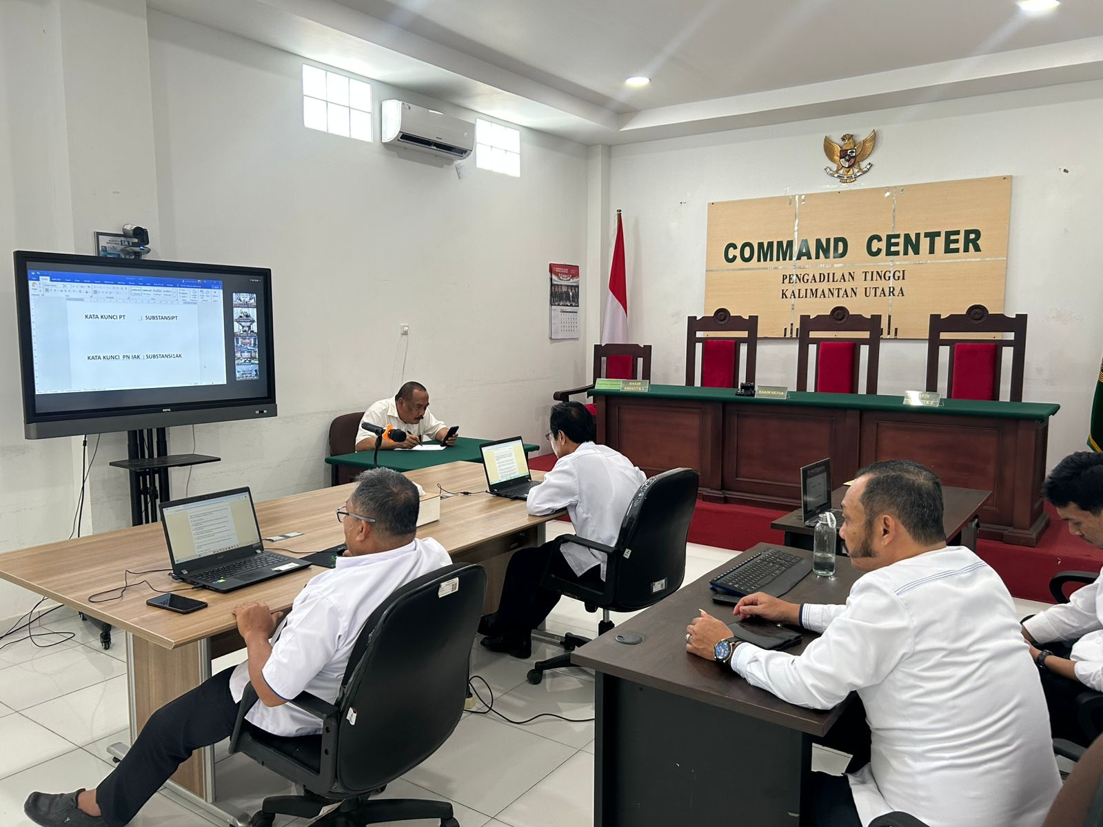 PT KALTARA GELAR UJI SUBSTANSI BAGI PANITERA MUDA DI LINGKUNGAN PERADILAN UMUM 