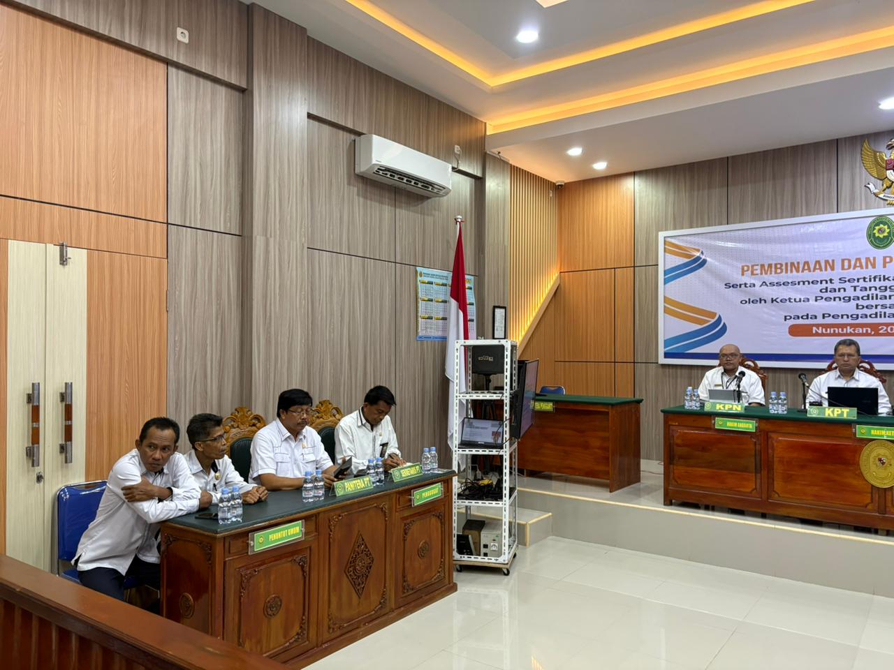 PEMBINAAN DAN PENGAWASAN DAERAH SERTA ASSESSMENT SERTIFIKASI MUTU PENGADILAN UNGGUL DAN TANGGUH (AMPUH) DI PENGADILAN NEGERI NUNUKAN